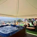 Coralba 3*